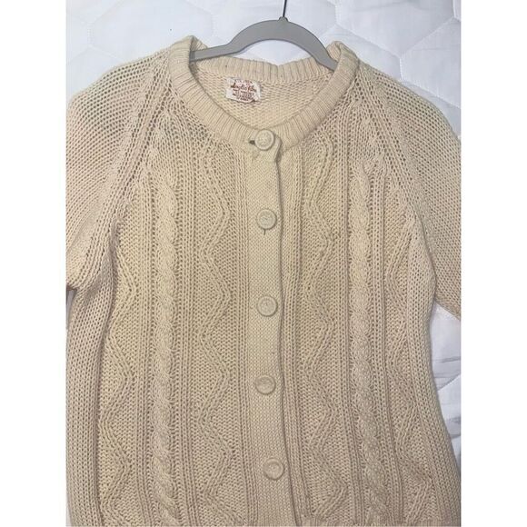 Virgin Acrylic Fiber sweater made in Korea crochet buttons size medium cream - Picture 3 of 11